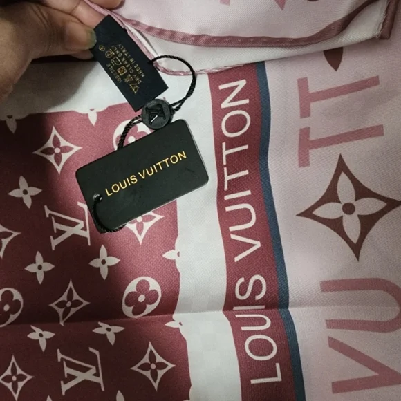 Brown and Pink Scarf - Picture 9 of 9